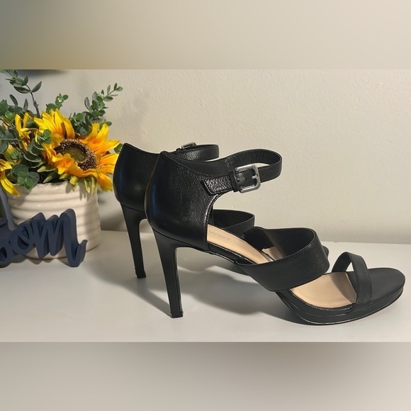 Nine West Shoes - Nine West Strappy Open Toed Heel (Size 10)